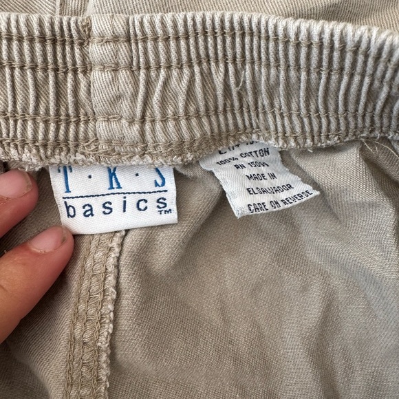 Kids tan shorts large - Picture 3 of 9